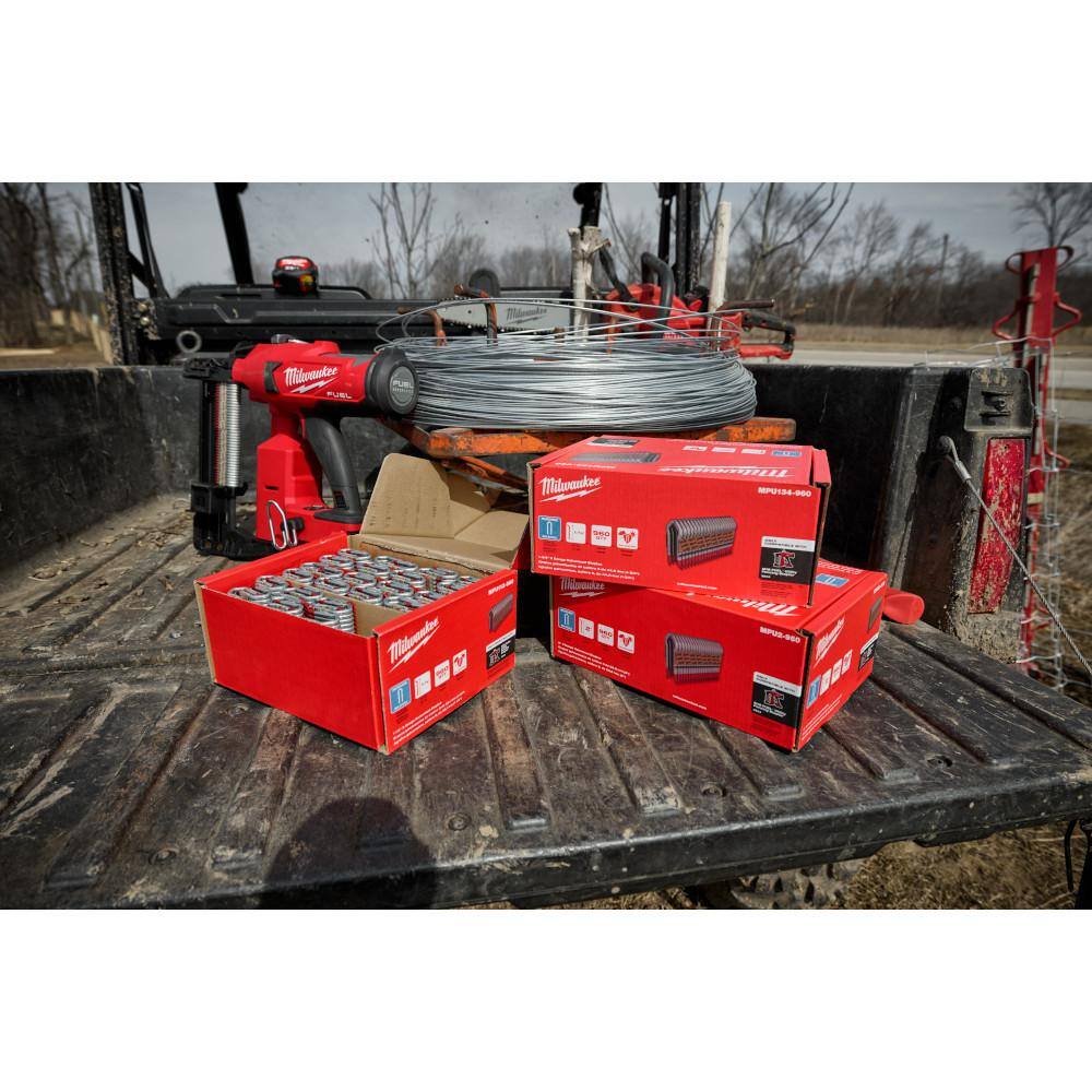 Milwaukee 2 in. 9-Gauge Galvanized Staples for M18 FUEL Utility Fencing Stapler (960 Per Box) Milwaukee 2 in. 9-Gauge Galvanized Staples for M18 FUEL Utility Fencing Stapler (960 Per Box) - Image 6