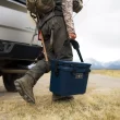 YETI Roadie 15 Hard Cooler - Navy YETI Roadie 15 Hard Cooler - Navy