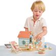 Tender Leaf Toys - Sandy’s Beach Hut - Wooden Toy Seagull Family Tender Leaf Toys - Sandy’s Beach Hut - Wooden Toy Seagull Family with Fish and Chips Beach Hut and Accessories - Imaginative Play Set - Develop Creative Storytelling - Fine Motor Skills - Age 3+