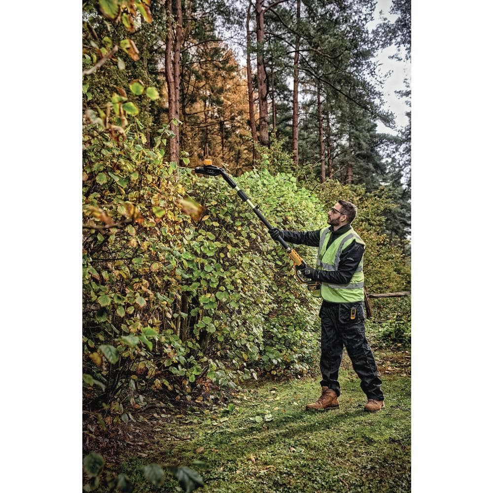 DEWALT 20V MAX 22 in. Cordless Battery Powered Pole Hedge Trimmer Kit with (1) 4 Ah Battery & Charger DCPH820M1