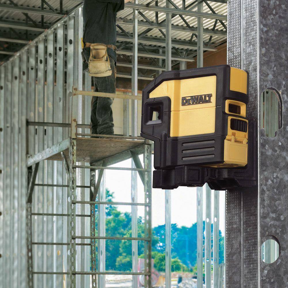 DEWALT 165 ft. Red Self-Leveling 5-Spot & Horizontal Line Laser Level with (3) AA Batteries & Case DEWALT 165 ft. Red Self-Leveling 5-Spot & Horizontal Line Laser Level with (3) AA Batteries & Case - Image 2