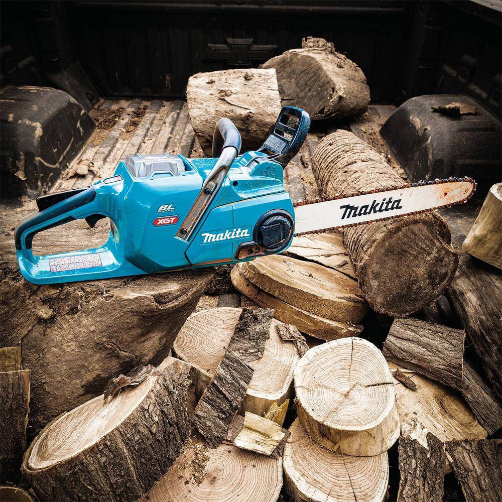 Makita XGT 18 in. 40V max Brushless Electric Battery Chainsaw (Tool Only) Makita XGT 18 in. 40V max Brushless Electric Battery Chainsaw (Tool Only) - Image 3