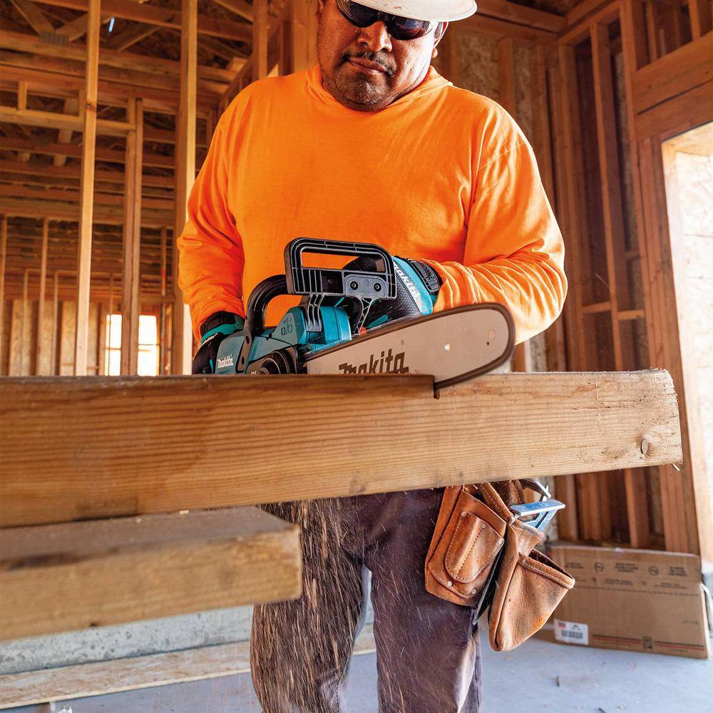 Makita LXT 14 in. 18V Lithium-Ion Brushless Battery Electric Chainsaw Makita LXT 14 in. 18V Lithium-Ion Brushless Battery Electric Chainsaw - Image 4