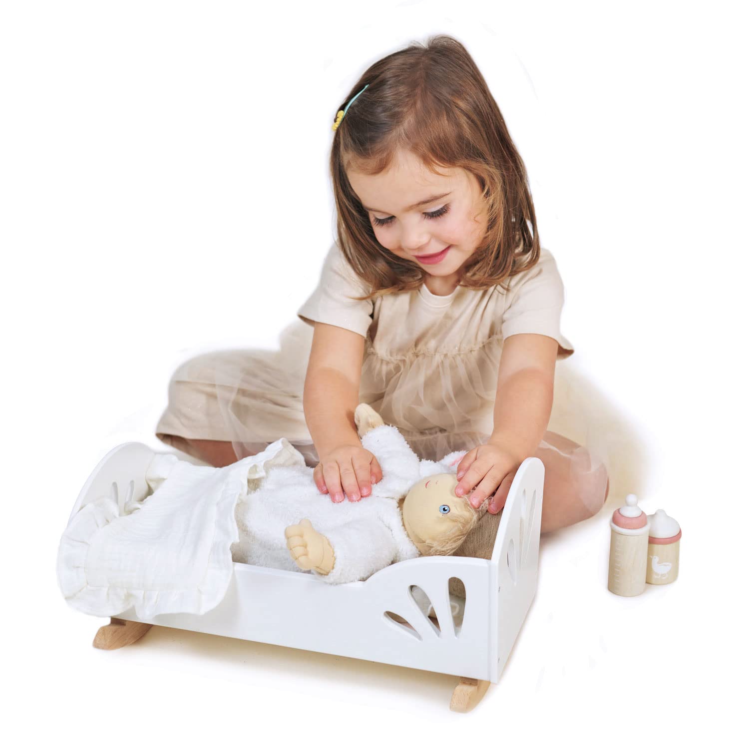 Tender Leaf Toys - Sweet Dreams Dolly Bed - Wooden Baby Doll Rocking Cradle with Bedding and Accessories - Age 18m+ Tender Leaf Toys - Sweet Dreams Dolly Bed - Wooden Baby Doll Rocking Cradle with Bedding and Accessories - Age 18m+ - Image 6