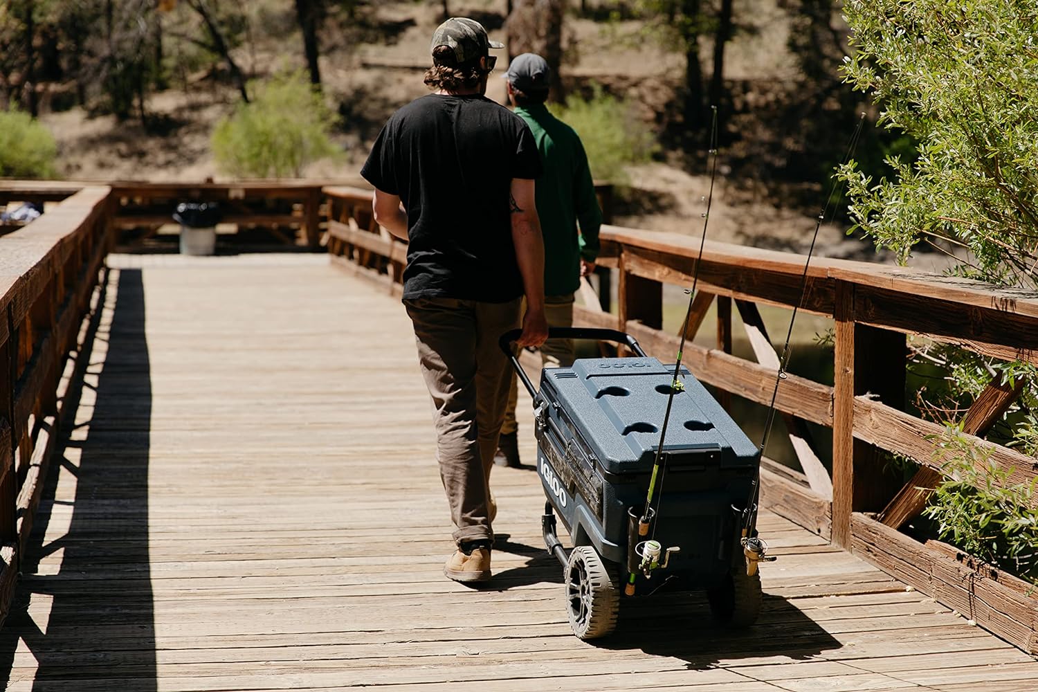 Igloo Trailmate Journey 70Qt Wheeled Cooler, Insulated Hard Shell Ice Chest, Carbonite Igloo Trailmate Journey 70Qt Wheeled Cooler, Insulated Hard Shell Ice Chest, Carbonite - Image 4