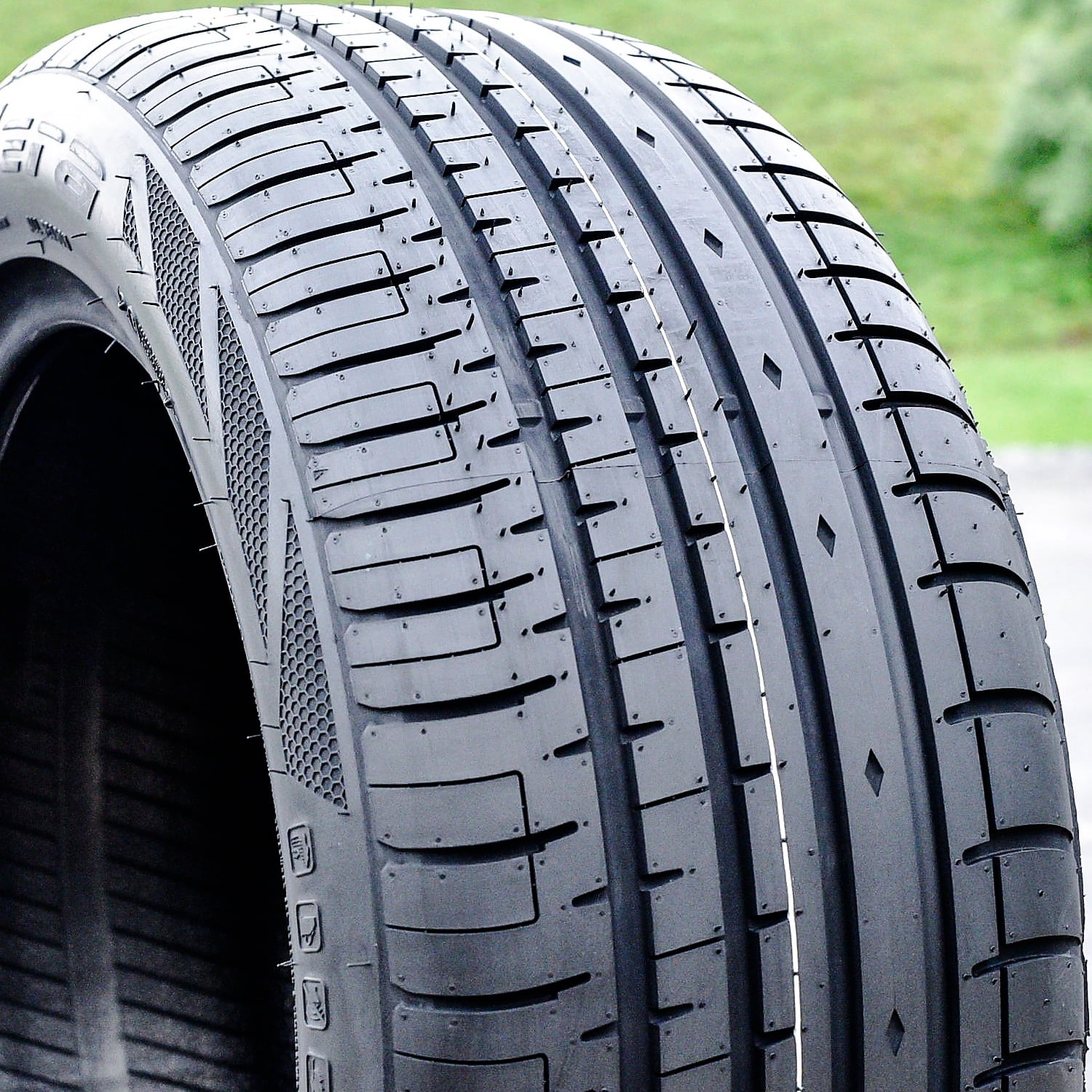 Set of 4 Accelera Phi-R 205/55R15 92V XL Performance a/s All Season Tires Set of 4 Accelera Phi-R 205/55R15 92V XL Performance a/s All Season Tires