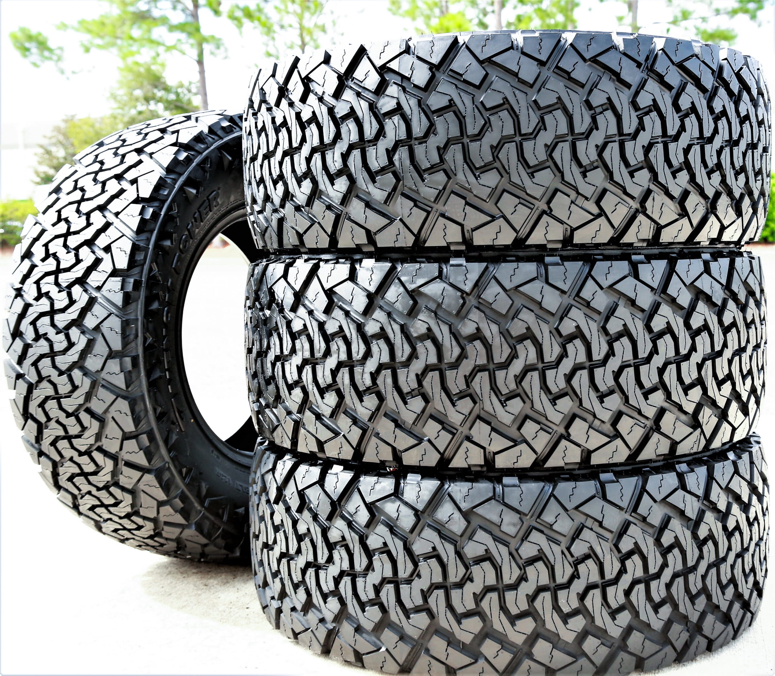 Set of 4 Venom Power Terra Hunter X/T 265/70R17 115S Extreme Terrain Tires Set of 4 Venom Power Terra Hunter X/T 265/70R17 115S Extreme Terrain Tires