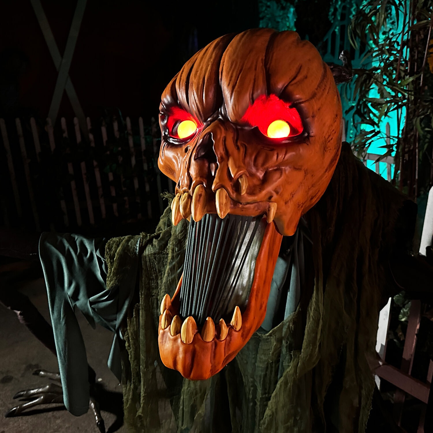 Haunted Hill Farm 4.53-ft Freestanding Motion Activated Lighted Zombie Animatronic Haunted Hill Farm 4.53-ft Freestanding Motion Activated Lighted Zombie Animatronic