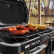 Weber Traveler Compact 240-Sq. in Black Portable Liquid propane Grill