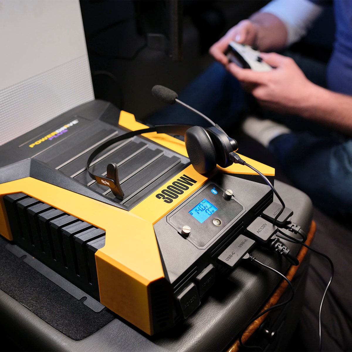 PowerDrive 3000 -Watt Power Inverter PowerDrive 3000 -Watt Power Inverter
