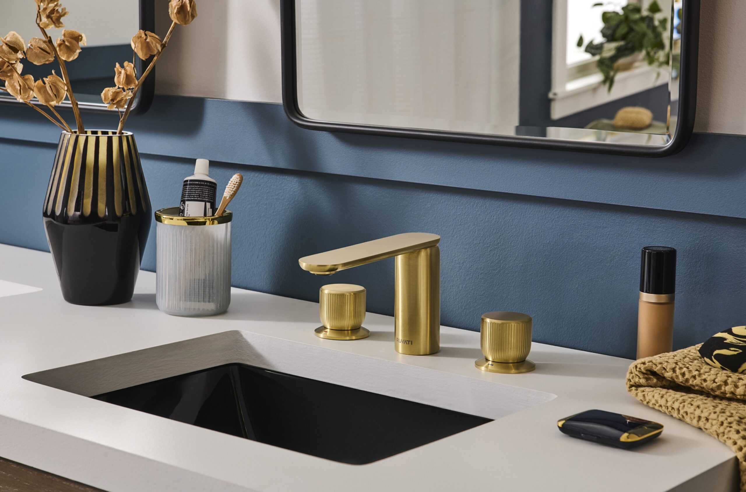 Ruvati Fabio Brushed Gold Single hole 2-handle WaterSense Low-arc Residential Handle Bathroom Sink Faucet Ruvati Fabio Brushed Gold Single hole 2-handle WaterSense Low-arc Residential Handle Bathroom Sink Faucet