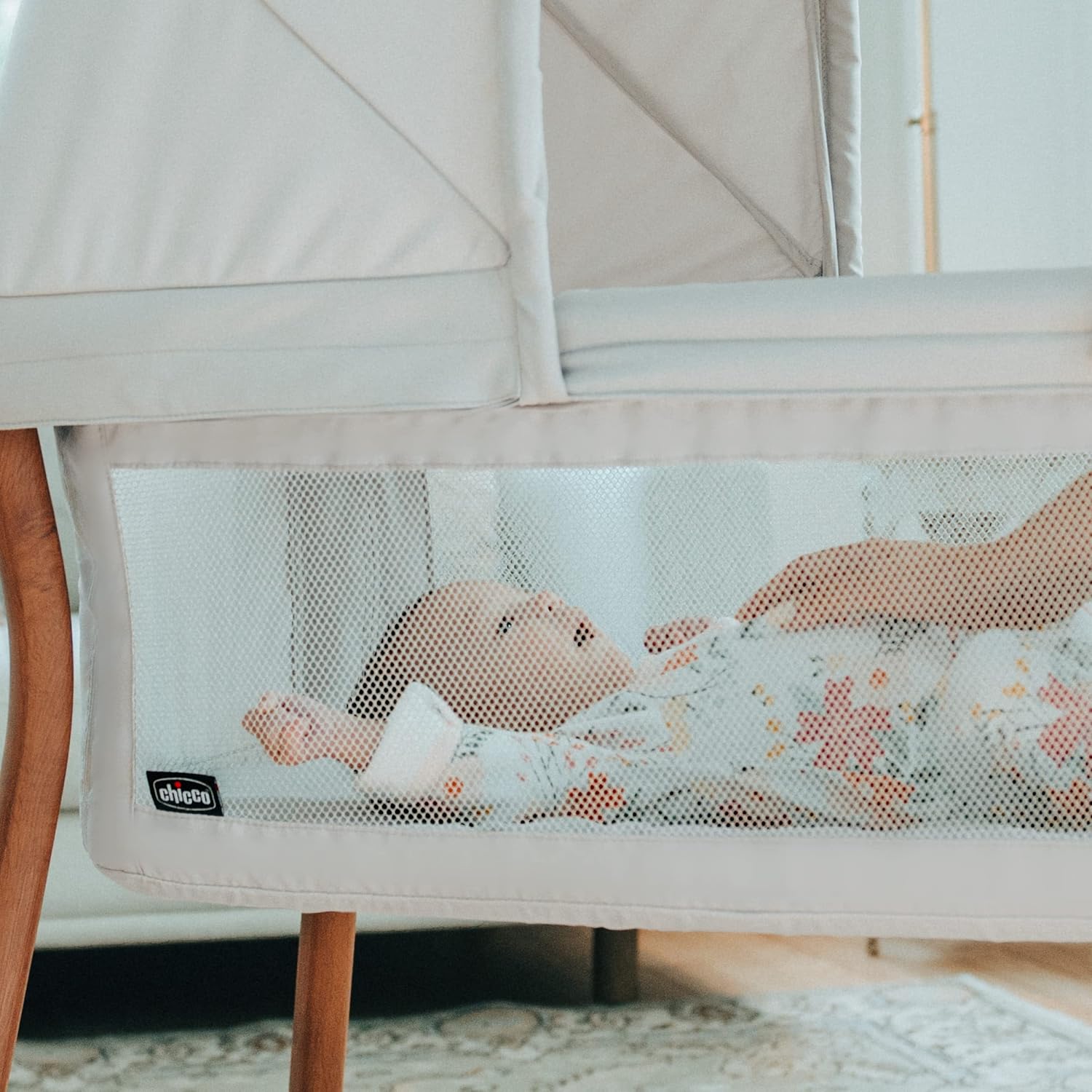 Chicco LullaGo Anywhere LE Portable Bassinet with Canopy, Waterproof Mattress and Fitted Sheet, Travel Bassinet for Baby Includes Carry Bag | Serene/Beige Chicco LullaGo Anywhere LE Portable Bassinet with Canopy, Waterproof Mattress and Fitted Sheet, Travel Bassinet for Baby Includes Carry Bag | Serene/Beige