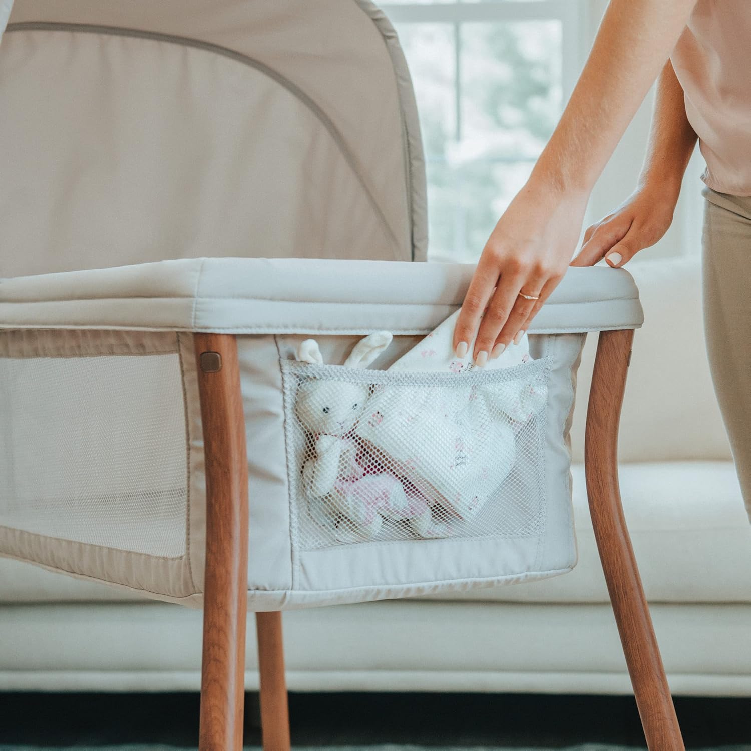 Chicco LullaGo Anywhere LE Portable Bassinet with Canopy, Waterproof Mattress and Fitted Sheet, Travel Bassinet for Baby Includes Carry Bag | Serene/Beige Chicco LullaGo Anywhere LE Portable Bassinet with Canopy, Waterproof Mattress and Fitted Sheet, Travel Bassinet for Baby Includes Carry Bag | Serene/Beige