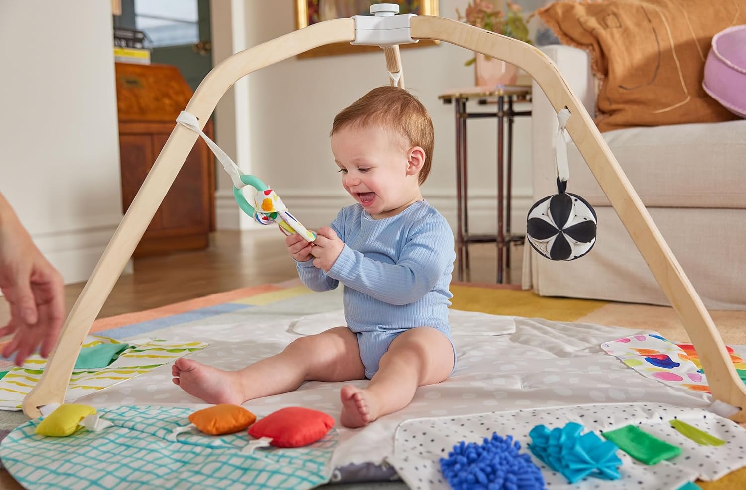 LOVEVERY, The Newborn Gift Set, Play Gym with Sensory Strands and Looker Play Kit, Baby Development Essentials, Ages 0+ LOVEVERY, The Newborn Gift Set, Play Gym with Sensory Strands and Looker Play Kit, Baby Development Essentials, Ages 0+