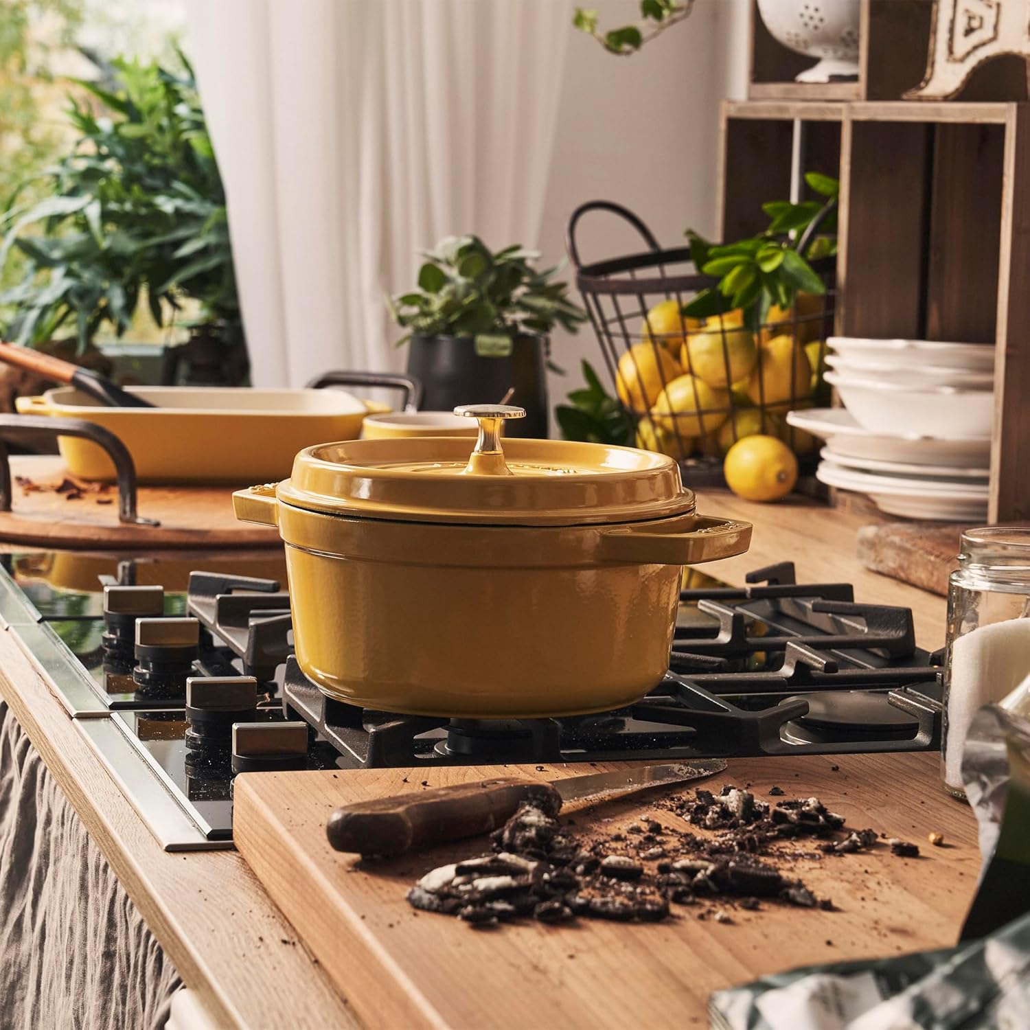Staub Cast Iron 4-qt Round Dutch Oven - Citron Staub Cast Iron 4-qt Round Dutch Oven - Citron