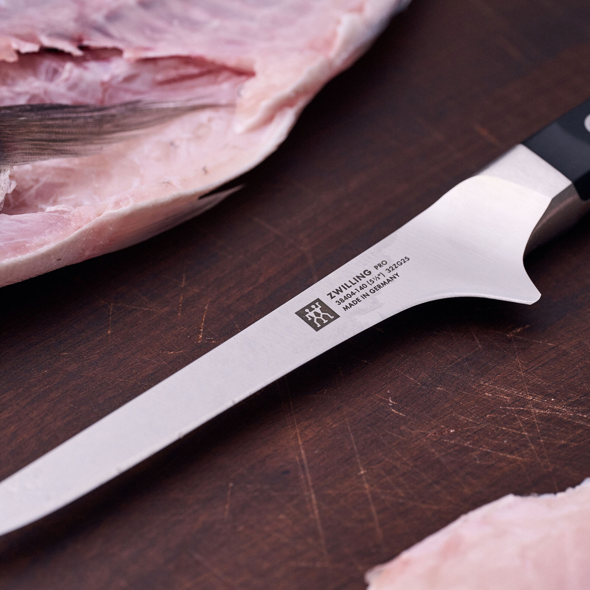 ZWILLING Pro 5.5-inch Flexible Boning Knife ZWILLING Pro 5.5-inch Flexible Boning Knife - Image 4