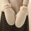 Women’s Winter Plush Gloves, Windproof Full Finger Warm Gloves