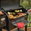 Louisiana Grills Wood Pellet 914-Sq. in Black Pellet Grill