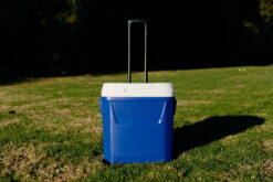 Igloo 60 QT Laguna Ice Chest Cooler with Wheels, Blue